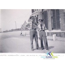 1950 Douane links Gerrit v-d laag rechts Loek... Coll. HKR